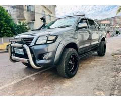 Toyota  hilux - 4