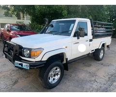 Toyota Land Cruiser HZ Gasolina