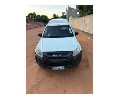 Vende-se Isuzu DMAX - 2