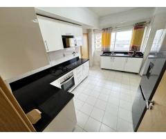 Arrendo apartamento t3  com móveis na polana