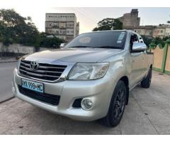 Vendo toyota hilux