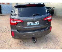 Kia Sorento - 2