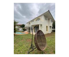 Vende-se moradia T4 na Sommerschield