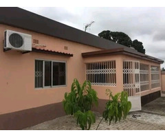 Vende-Se Casa T4 No Zimpeto