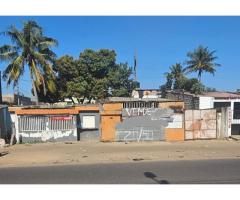 Trespasse de propriedade 20/50 na estrada Av. Lurdes mutola