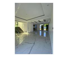 Arrendar luxuosa Moradia T4 no Chiango - 2