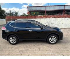 Vende-se Nissan x-trail  2018 4x4 recém chegado - 5