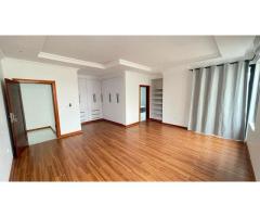 Arrenda-se Luxuosa Moradia T4 na sommerschield II - 5