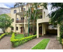 🏡 *Type 7 House with Private Pool for Sale – Sommershield, Maputo (Near UEM
