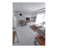 Arrenda-se um apartamento tipo 2 sem mobília na Sommerschield