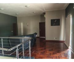 Vende-se Luxuosa Moradia T4 no condomínio em Belo Horizonte - 6