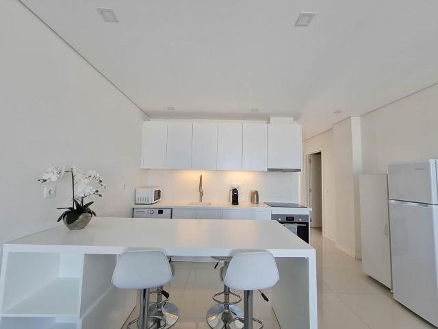 Arrenda-se luxuoso Apartamento T2 mobilado no Golf Residence