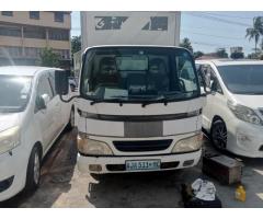 Toyota Dyna Contentor