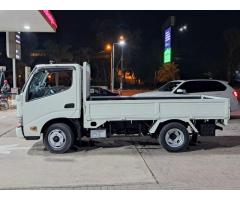 Toyota Hino Dutro - 4