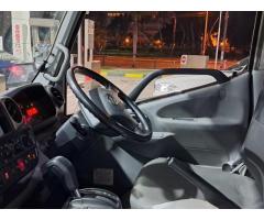 Toyota Hino Dutro - 5