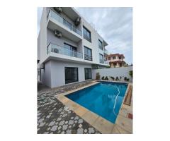 Arrenda-se Luxuosa Moradia T5 na sommerschield II