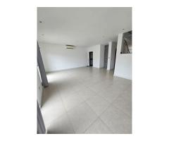 Arrenda-se Luxuosa Moradia T5 na sommerschield II - 2