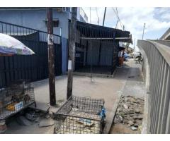 Arrenda se av. Mocambique em frente ao mercado benfica no semafro da ponte - 6