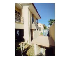 3-bedroom house for rent in Casa Própria Condominium 🏠 - 3