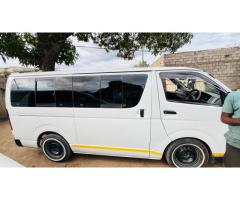 Toyota | Hiace - Quantum | 2kd | Automático | 15 Lugares ✅️ - 3