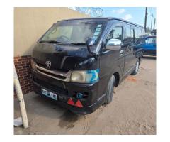 Toyota | Hiace - Quantum | 1kd | Automático | 15 Lugares ✅️