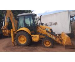 Retroescavadeira | Marca: New Holland | B90B | 1.2m³ ✅️ - 2