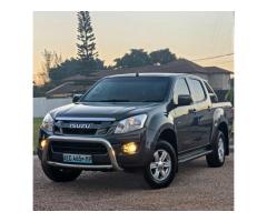 Isuzu | D-TEQ KB250 | 2014 | Manual | 2.5 | 4x4 ✅️