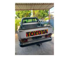Toyota Hilux - 2
