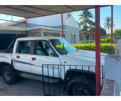 Toyota Hilux - 3