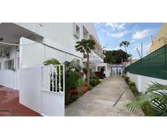 Vende-se moradia geminada T4 com piscina na Sommerschield 🏠