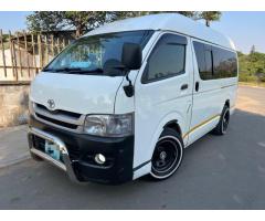 Toyota | Quantum GL | 1TR | Automático | 15 Lugares ✅️