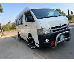 Toyota | Quantum GL | 1TR | Automático | 15 Lugares ✅️ - 2