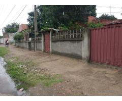 Vende-se ruina com 1260m² na Cidade da Matola