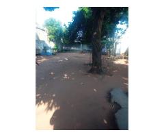 Vende-se ruina com 450m² na Cidade da Matola