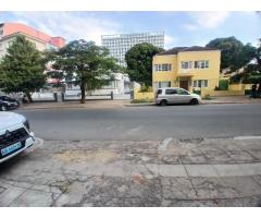 Vende-se vivenda duplex T3 na Polana Cimento 🏠