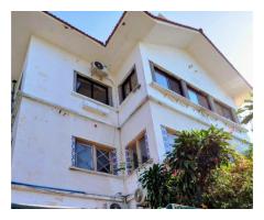 Arrenda-se moradia geminada duplex T4 na Polana Cimento 🏠