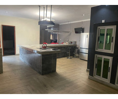 Vende-se uma moradia tipo 7 em Marracuene a beira da estrada - 2