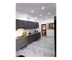 Vende-se excelente RC/1°andar Tipo 4 no bairro do Aeroporto - 5