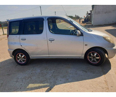 Toyota Fun Cargo - 145 mil - 2