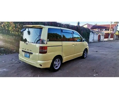 Toyota Noah - 6