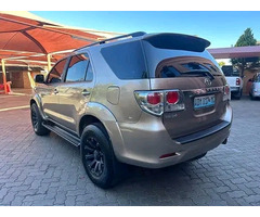 Toyota Fortuner 4x4 - 3