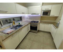 Arrenda-se um apartamento tipo 2 sem moveis no condomínio shopping 24