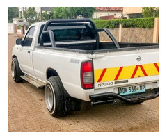 Nissan Hardbody - 6