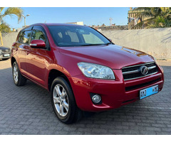 Toyota RAV4 2010 recém chegado