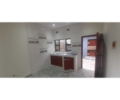 Arrenda-se casa T1 placa no condomínio em Laulane - 2