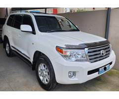 Toyota land Cruiser VX Diesel 2011
