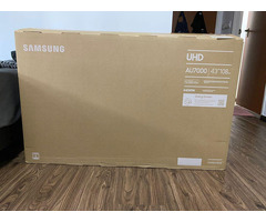 TV Samsung 43" Smart Crystal ( selada )