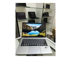 Laptop HP EliteBook, i7-10°Geração Novinho