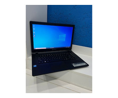 Laptop Packard Bell.