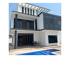 VENDE-SE LINDA CASA TP4 NO BAIRRO DE COSTA* *DO SOL*  ( *MAPULENE* )  GERMINADA  NOVA POR ESTREAR - 2